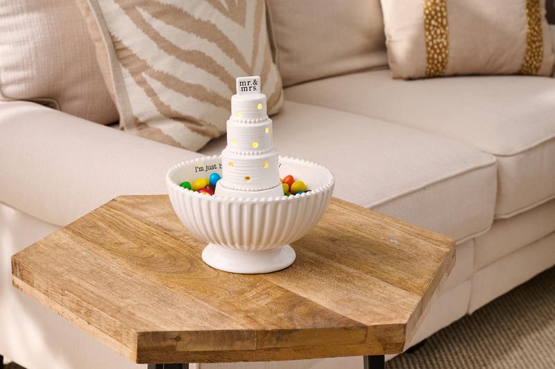 Wedding Cake Light-Up Sitter